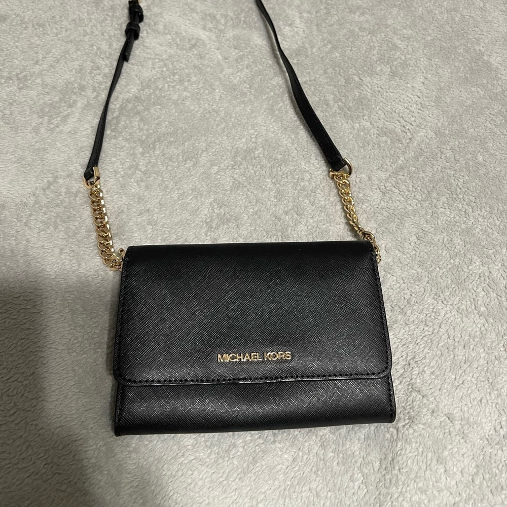 Michael kors crossbody